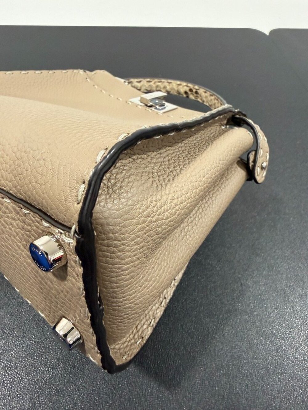 Fendi Peekaboo Mini Hand/Shoulder Bag (JB1427) - Picture 6 of 15